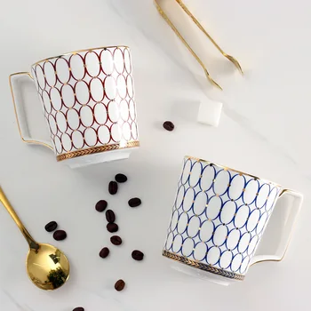Креативная высококачественная кружка из костяного фарфора, домашний керамический набор кофейных чашек, изысканные чайные чашки с ложками, посуда, пара чашек, подарки.