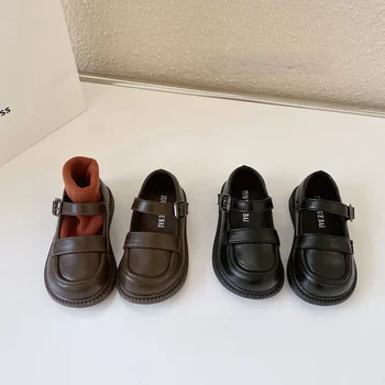 Обувь для маленьких девочек; Новинка 2023 года; Весенне-осенняя детская обувь с декоративной пряжкой на мягкой подошве; Модная детская маленькая кожаная обувь;
